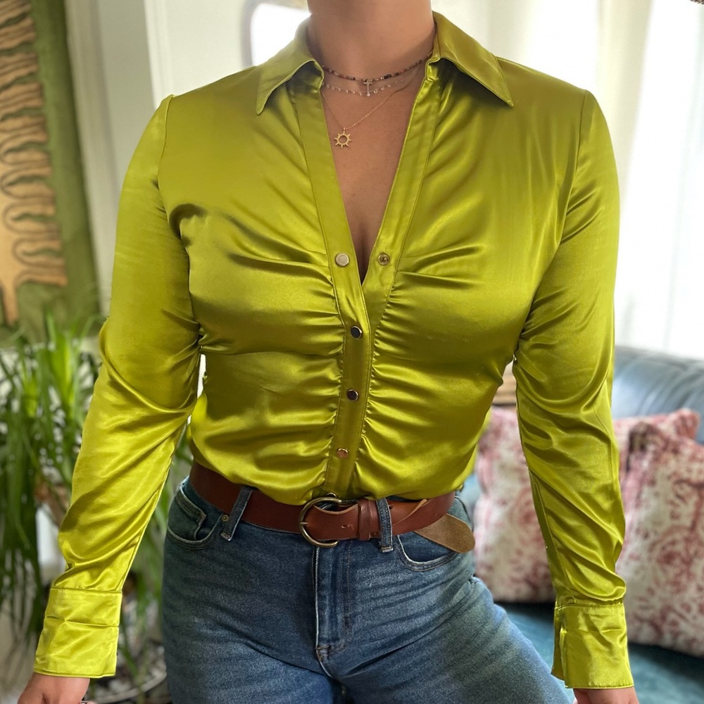 Y2K Vibes Ruched Long Sleeve Lime Button Top M